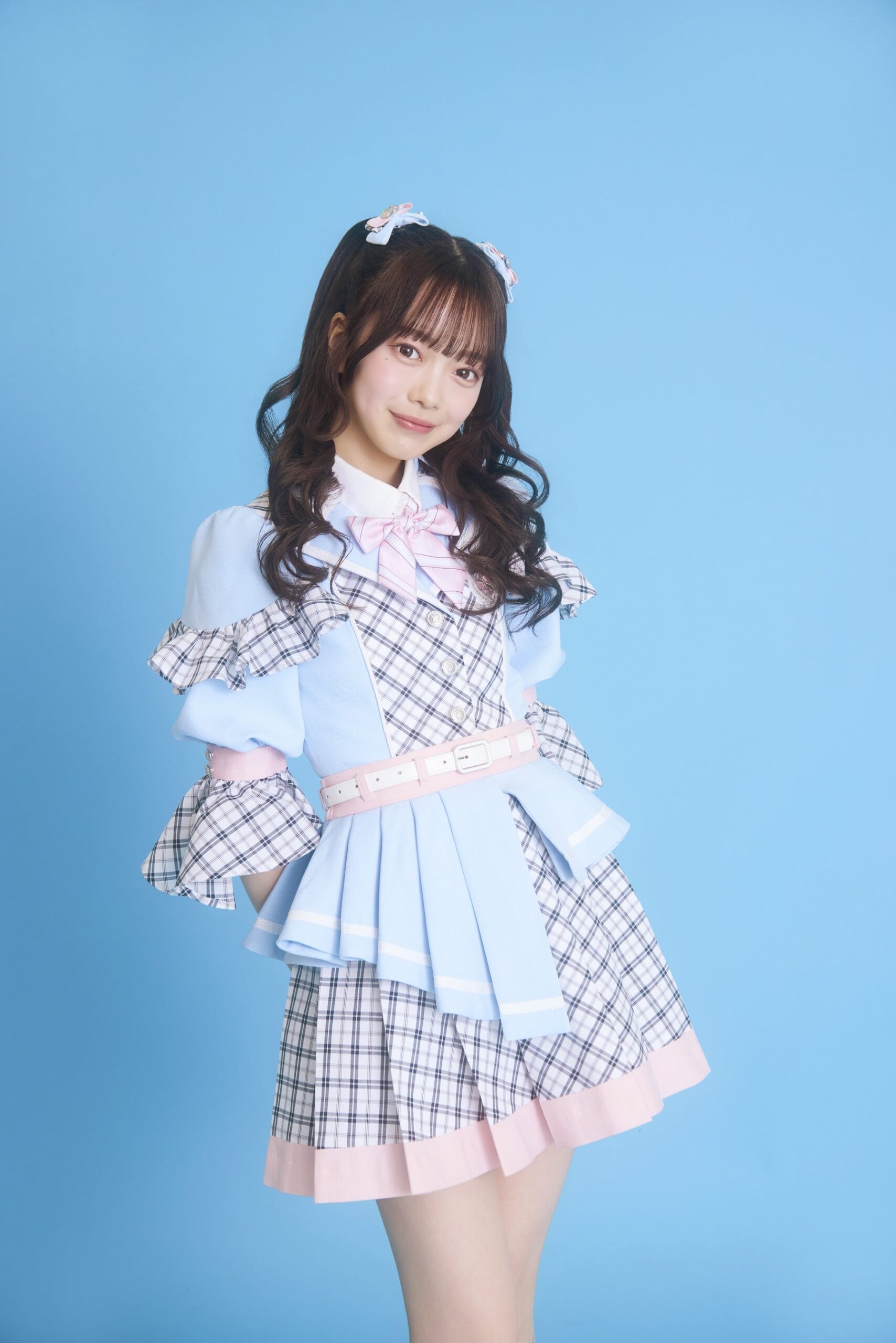 α＋メンバー、優雅なポーズ