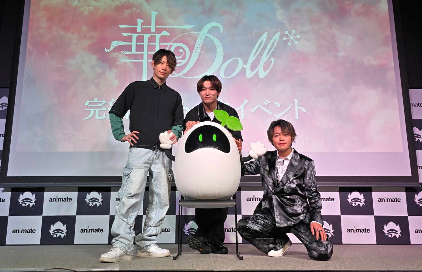 華Dollイベントで撮影されたキャストの集合写真