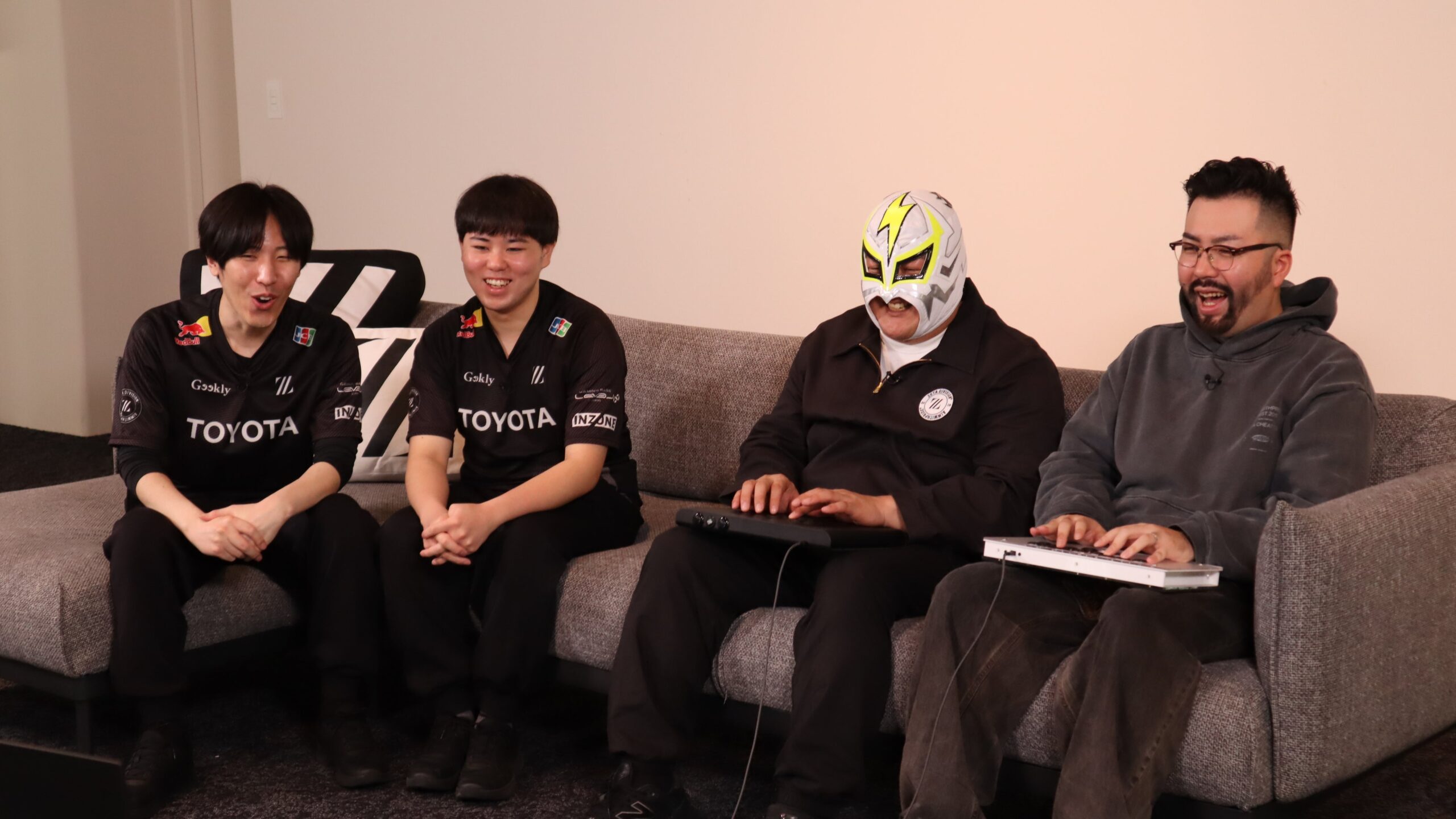 ファン太と鈴木ノリアキのゲーム対決