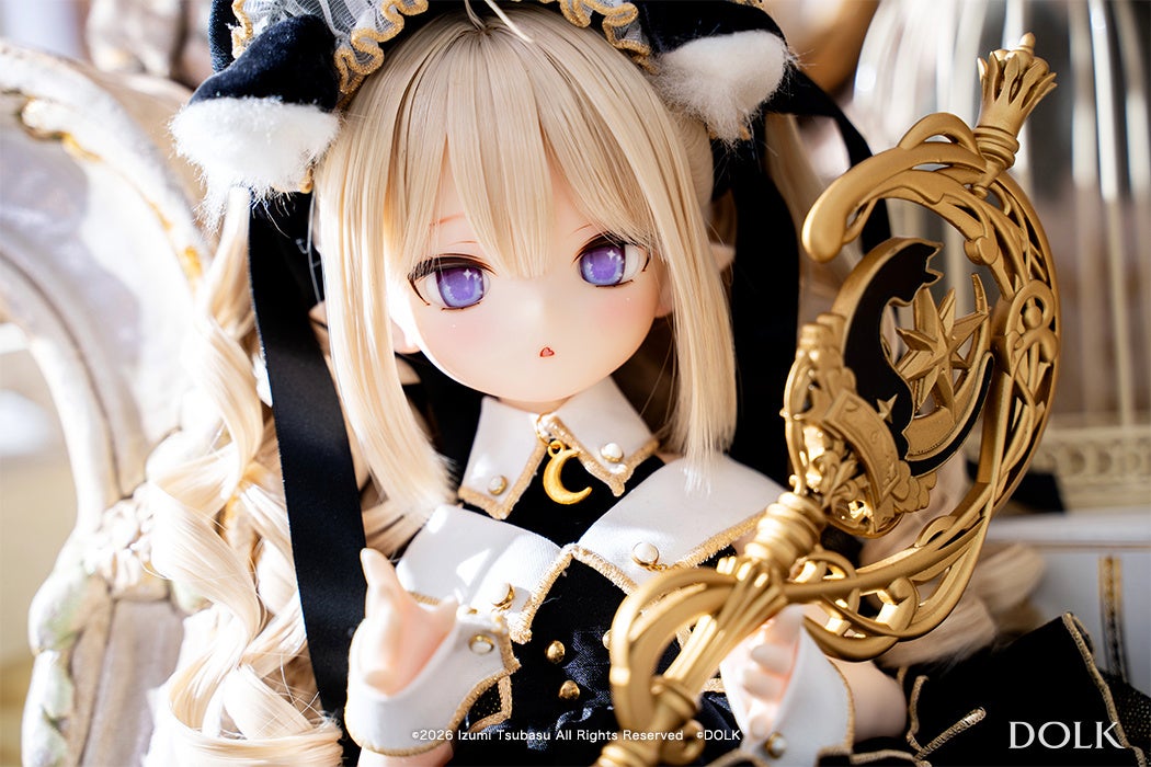 和泉つばす監修、黒猫魔導士ドールクローズアップ