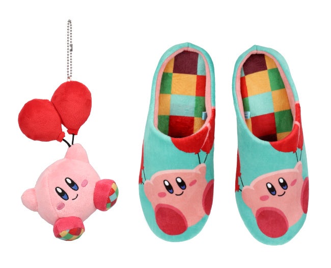 カービィデザインのスリッパとキーチェーン