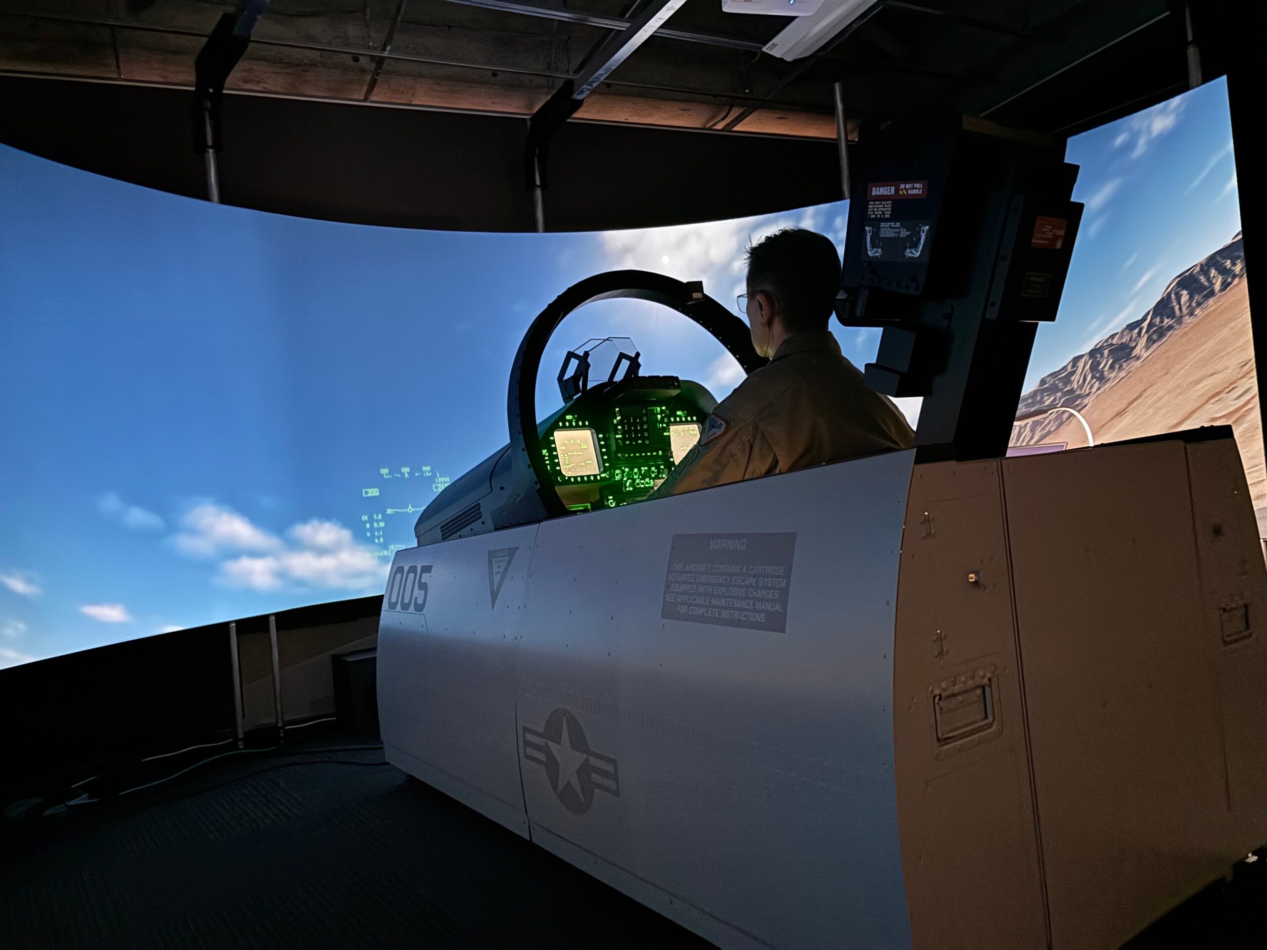 フライトシミュレーターでの操縦体験