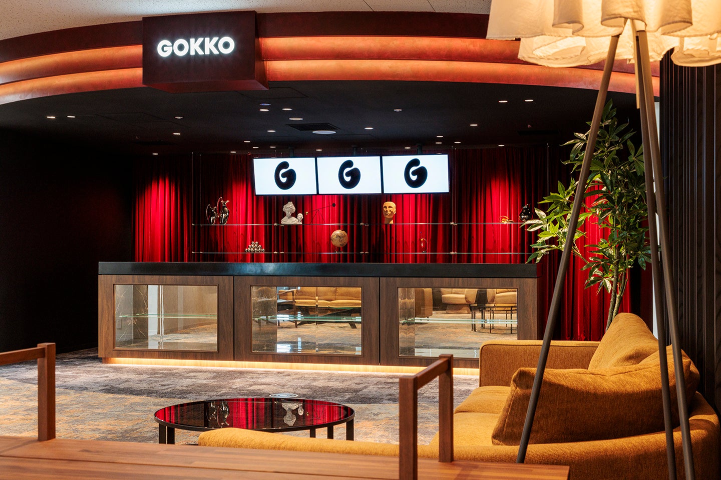 GOKKOのスタイリッシュな受付