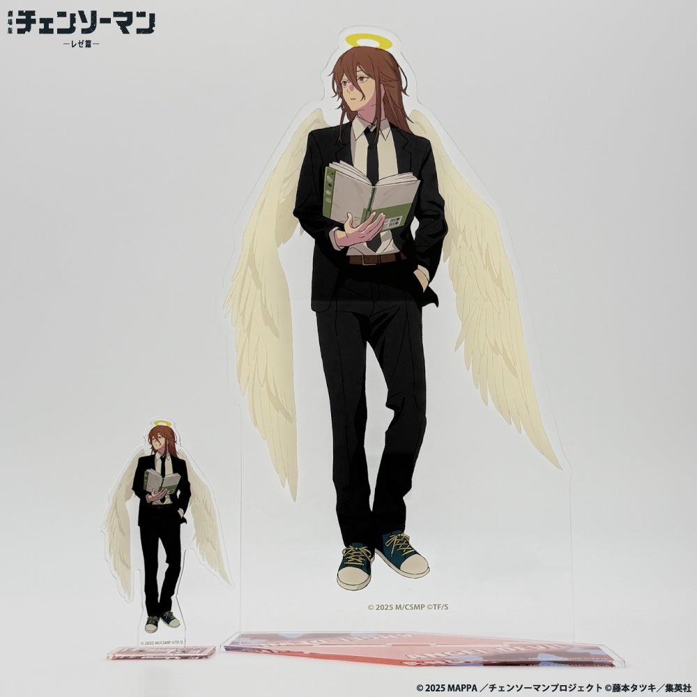 エンジェルが本を持つアクリルスタンド