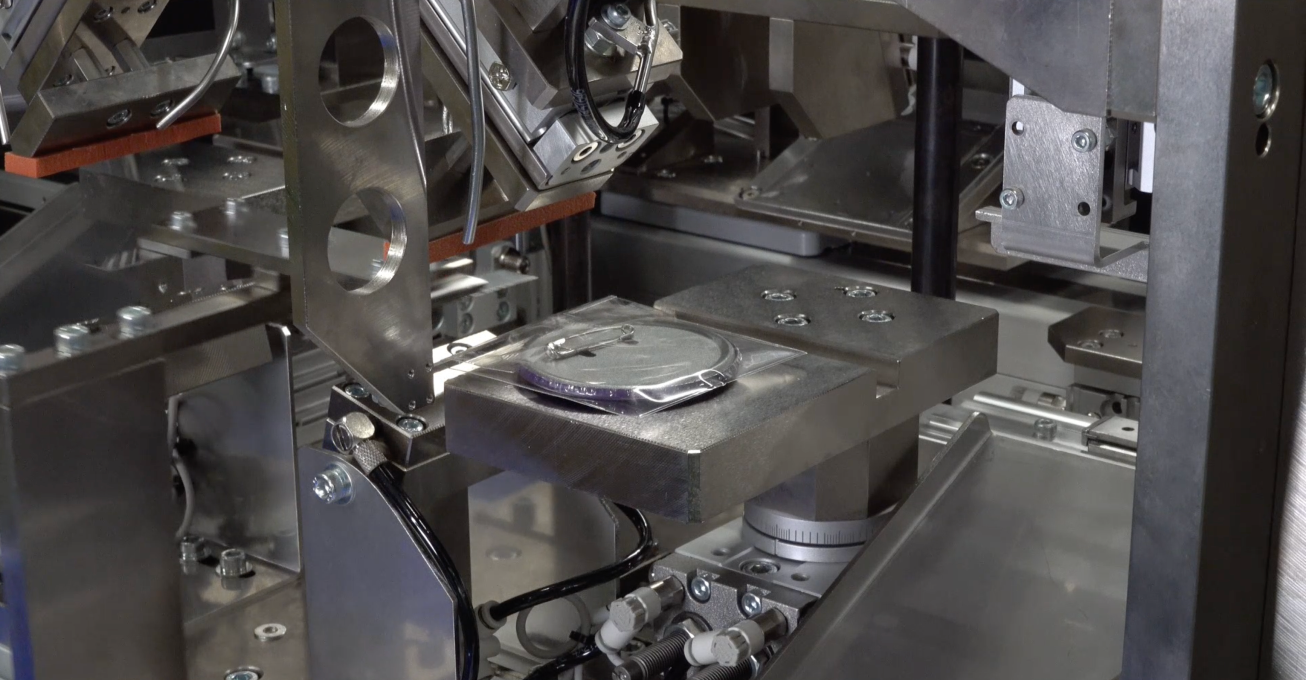 製造装置における部品の配置作業