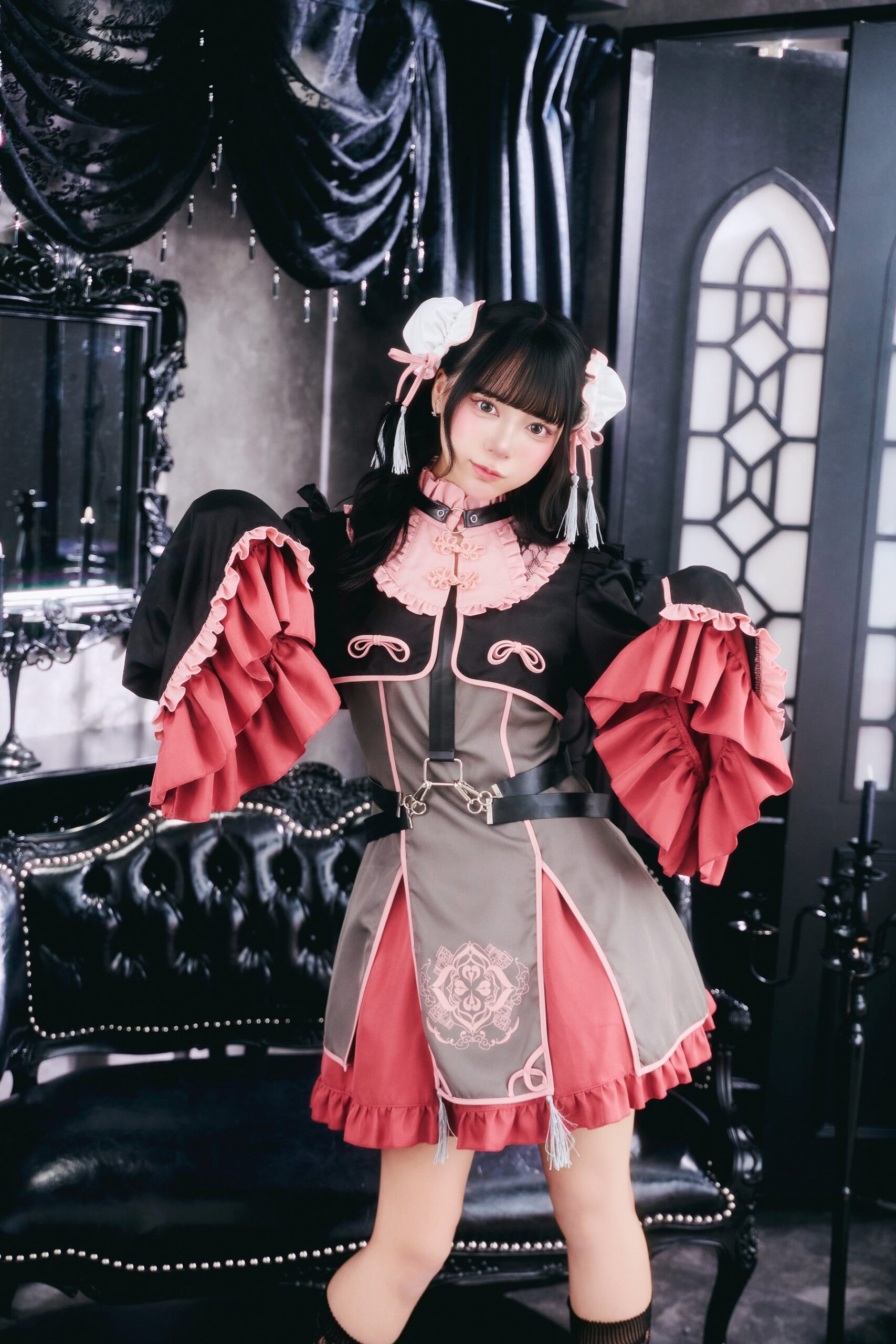 ピンクと青のゴスパンドール衣装