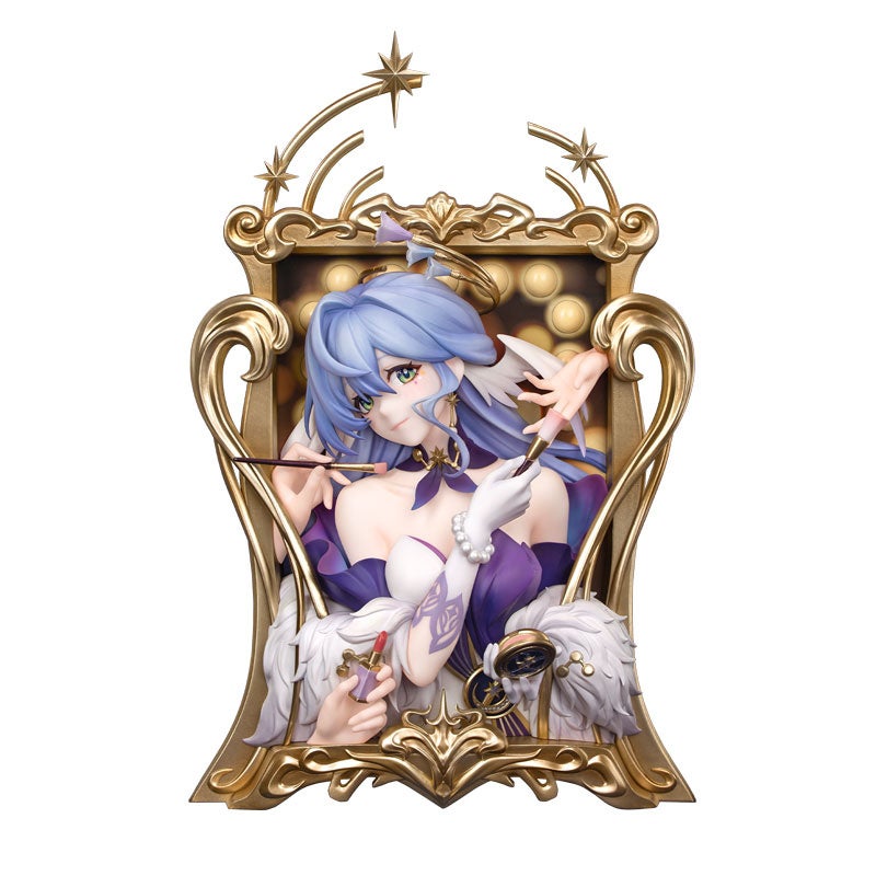 ホワイトバックのミューズフィギュア